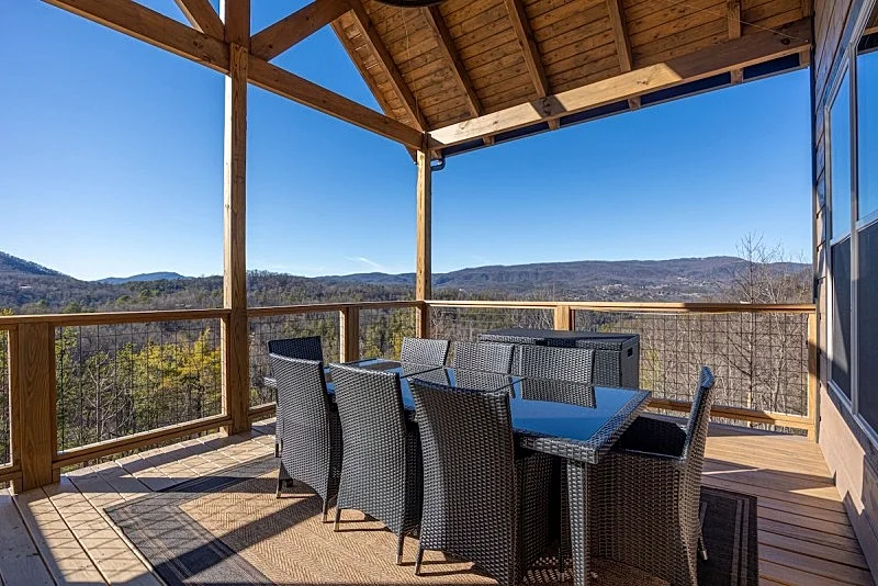 A Stoney Mountain View Cabin w/ Panoramic views, Hot tub