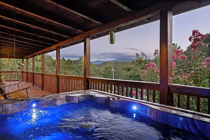 Licking Spring Hideaway w/ Epic Views, Hot Tub, Game Room